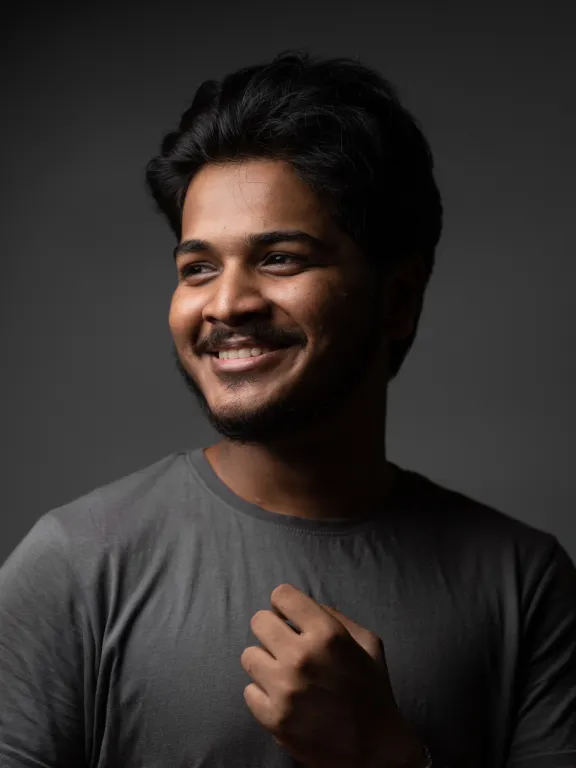 Aratrik Nandy, CEO & Lead Product Photographer